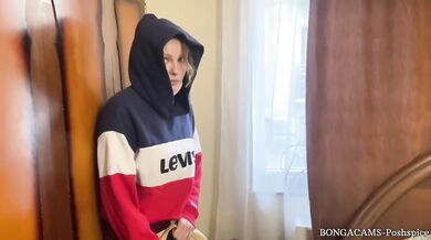 POV «Пожалуйста не надо звонить в полицию» Поймал воровку у трахнул в жопу. (With subs)
