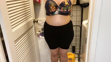 Shy Curvy Milf Acting Sexy