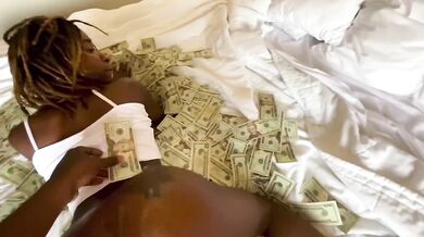 Rich Sex! (Huge Cumshot)