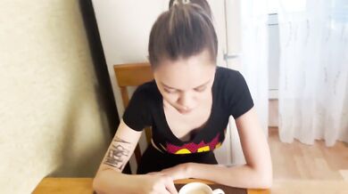 [ENG SUB]I had breakfast with my stepbrother's dick while my Dad doesn't see