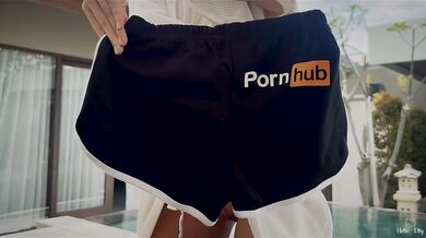 Hot anal fuck HelloElly | PORNHUB MERCH UNPACKING