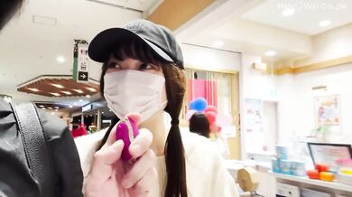 【素人】現役女子大生とびっこ屋外変態プレイからのカーSEX大量中出し /素人カップル/美少女/色白美乳/中出し/フル動画(60分)/일본여대생과질내사정섹스