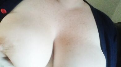 Betty Reddd's hairy pussy