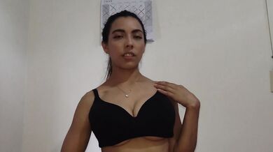 MY GIRLFRIEND IS DELICIOUS