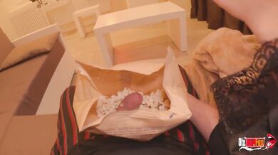 He put his dick in the popcorn for his sexy stepmom
