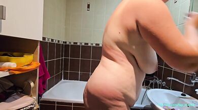 Big Natural Tits BBW - Shower and Shave
