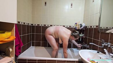 Big Natural Tits BBW - Shower and Shave