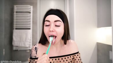 Woke up with a stranger in bed and got fucked again with cum in pussy