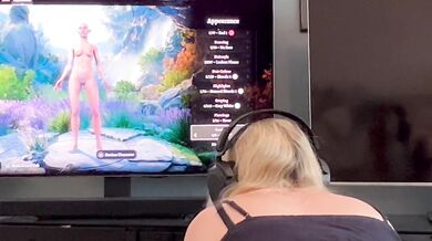 STEP SIS gamer girl gets fucked