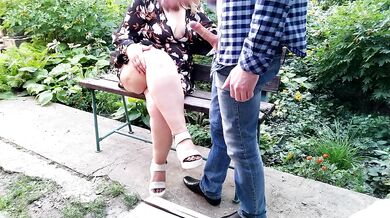 Gorgeous MILF gets cum on her wonderful bare legs