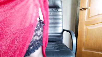 Sexy Russian MILF in stockings masturbates her pussy through panties