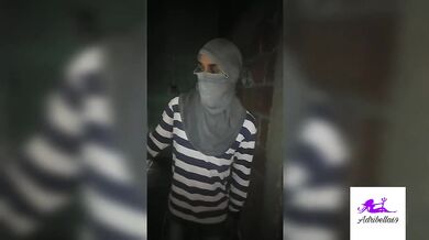 I enter to steal and end up giving the owner of the house a rich fuck.-Porno en español
