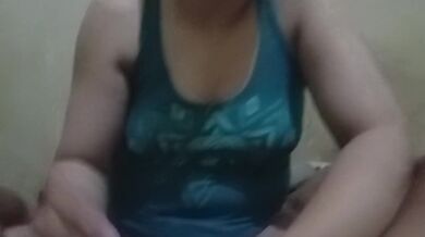 Handjob super enak dari pembantu baru