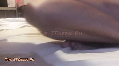 Kinantot ko ung tropa ni misis havang nag vivideo xa. Pinutikan ko pa sa loob ng pussy!