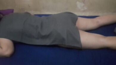 Pijat memek tante girang sambil ngocol kontol