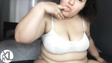 Karla Lane Toy Playtime Solo Masturbation