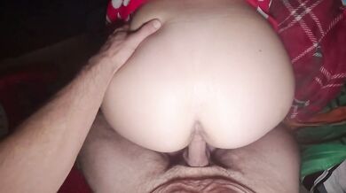 Amateur wife with a big ass fucked doggy style and cummed inside. Real homemade.