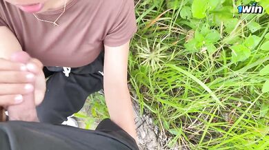 Blowjob muna kasi may dalaw - Cum swallow