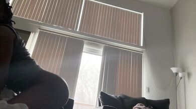 Love Making On The Couch (Creampie)