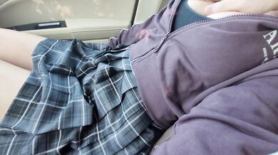 Hot Schoolgirl (18+) in Uniform getting Naughty in the Car