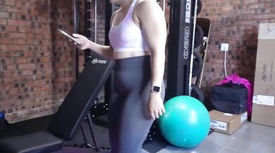 Cheating MILF Wife Gets Fucked in Gym by Personal Trainer and Cum on Big Butt Gym Sex