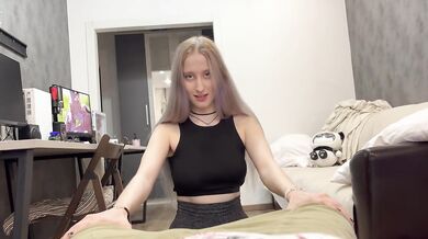 Cute Elf Becomes A Slutty Slut From Wanting To Get A Cream Pie In Her Tight Pussy