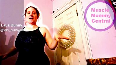 Sporty Gym Girl LaLa Bunny Tries on Tight Spandex Workout Outfits Leggings Bodysuit Undressing Twerk