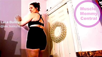Sporty Gym Girl LaLa Bunny Tries on Tight Spandex Workout Outfits Leggings Bodysuit Undressing Twerk