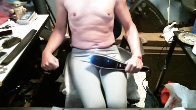 Full Bladder torture with Massager. Cum in tight leggings then lose control!