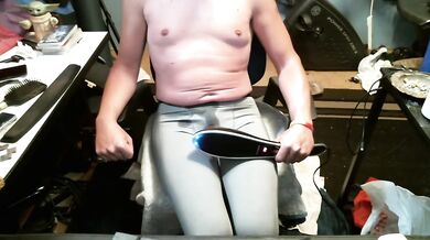 Full Bladder torture with Massager. Cum in tight leggings then lose control!