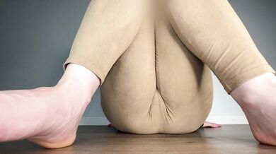 Foot Fetish/Omorashi/Wetting/Pee Play