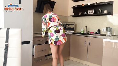 Fucked my best friend's MILF mom and cum in her mouth