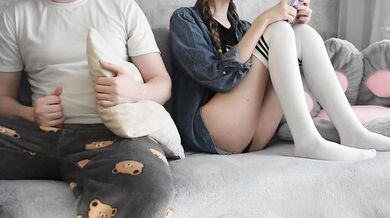 Stepsister helped me cum | Cum in her