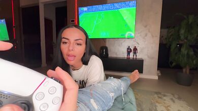 Step Sister Says : Stop Playing Break My Pussy And Cum Inside Me