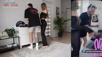 Rave Whore Cheats on Boyfriend with Friend During Stream ( Full Tape )