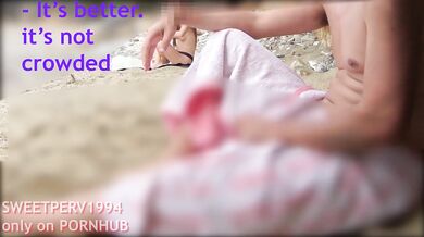 HANDJOB BY REAL TEEN STRANGER ON THE BEACH AFTER DICK FLASHING! Towel drops, shows big cock! Cumshot