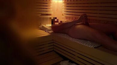Public sauna flashing stangers | huge cumshot
