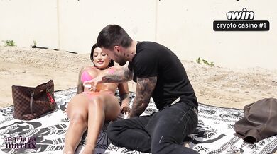 Rough sex with a fan I meet on the beach in Barcelona - Mariana Martix and Rauls Bud