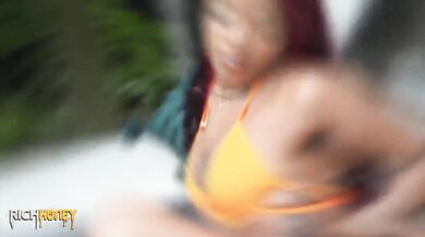 Sexy Ebony Slut Honey Dipped C Gets Fucked by Her Admirer On The Beach