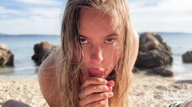 Fucking on Public Beach - The season is open!
