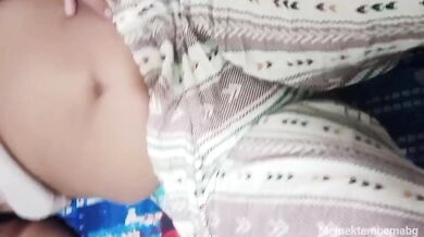 Ngentot memek tembem crot di dalem
