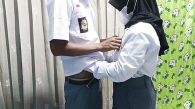 Pelajar SMA ngentot setelah pulang sekolah