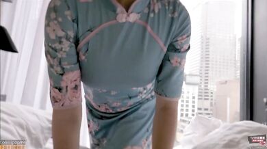 Qipao Milf Cheats On Husband For His Best Friend - 旗袍妇与丈夫好友偷情