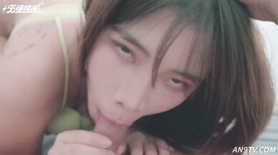 AN9-005-Hong Kong Girl travels to get cum in her mouth