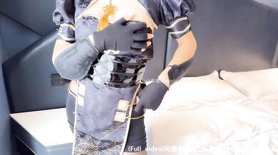 骚逼女同事喜欢cos宁红夜吃鸡