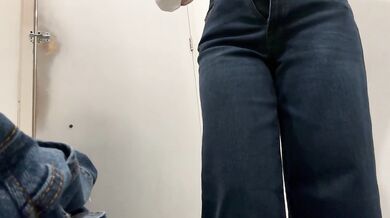 I was going shopping and I wanted to put my fingers in the dressing room