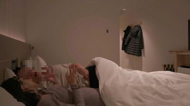 【個人撮影】#31 エンW不倫CH 服を着たまま下から突き上げられる。。生挿入して中出しする不倫カップルの日常／Japanese amateur /日本人/japanese wife/ milf/色