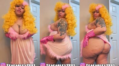 Austin Powers Girl