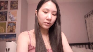 Cute Asian Girl ASMR - Luke 20-21