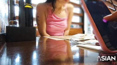 Girlfriend wearing a remote control toy in public, she orgasms in the restaurant!!